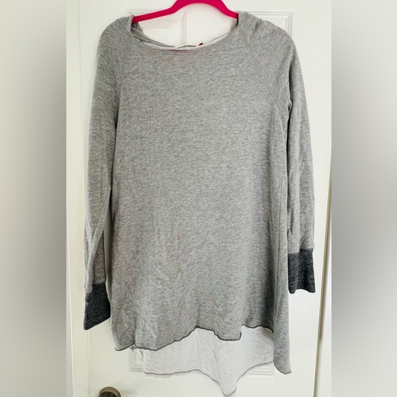 Trouble At The Mill Gray Hooded Pullover Top Hoodie Women Sz. S - Picture 1 of 7